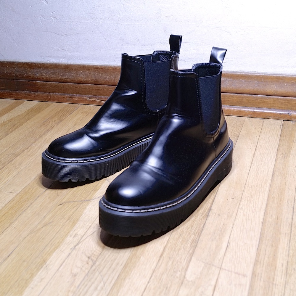 Women’s size 9.5, Black Vegan Leather, Chelsea boots.